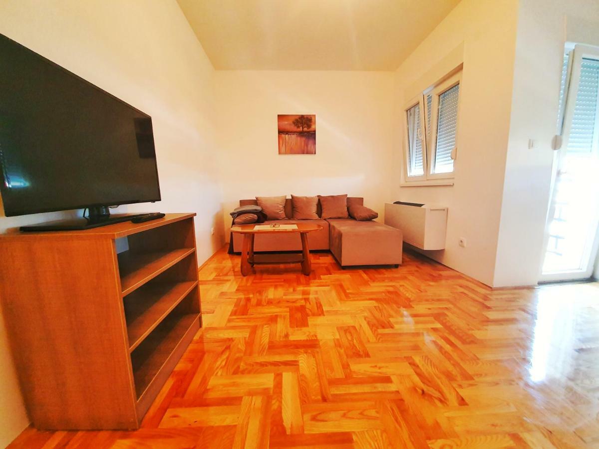 Apartman 44 Bijeljina Exterior foto